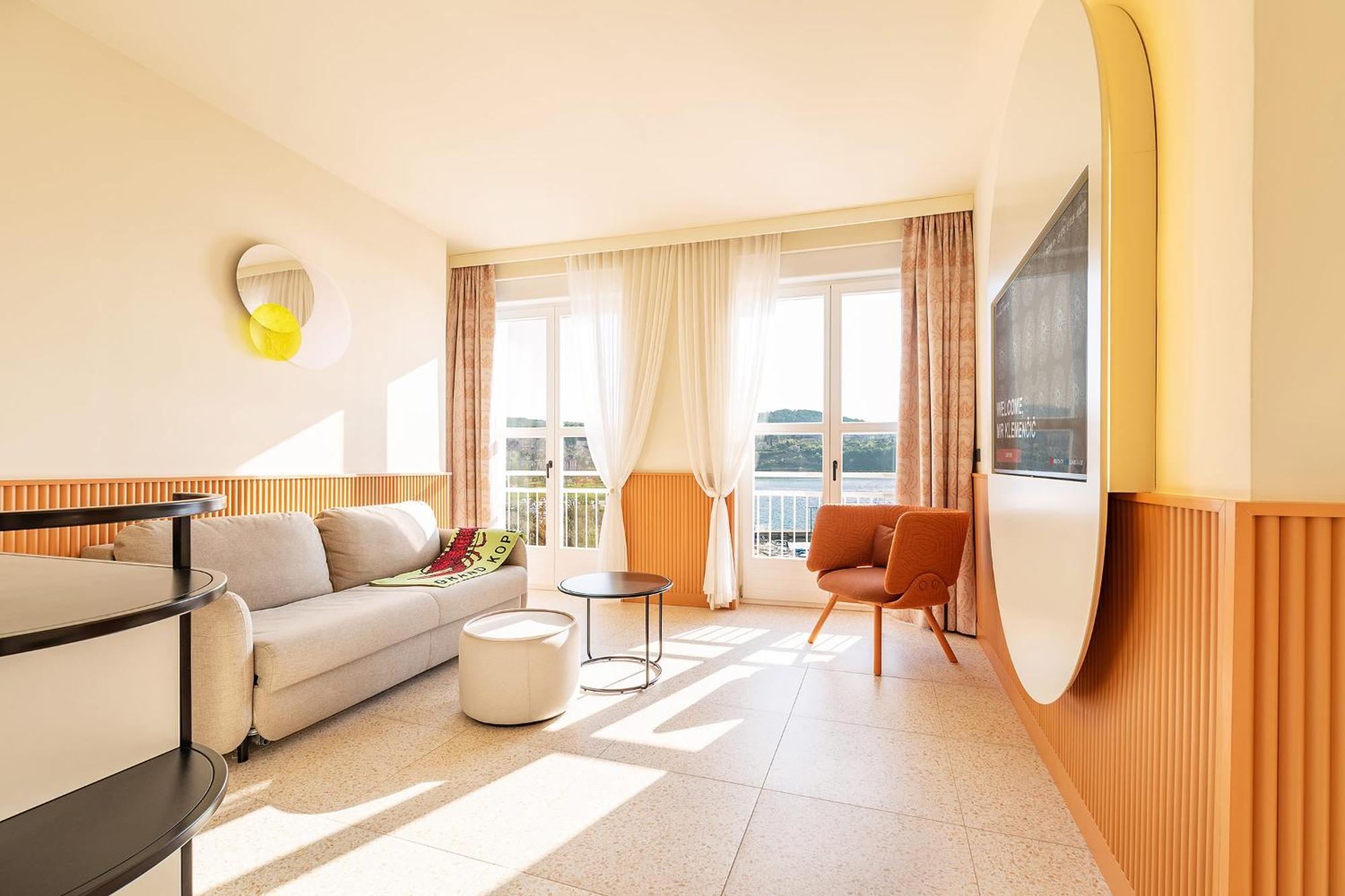 Hotel Grand Koper Phòng bức ảnh