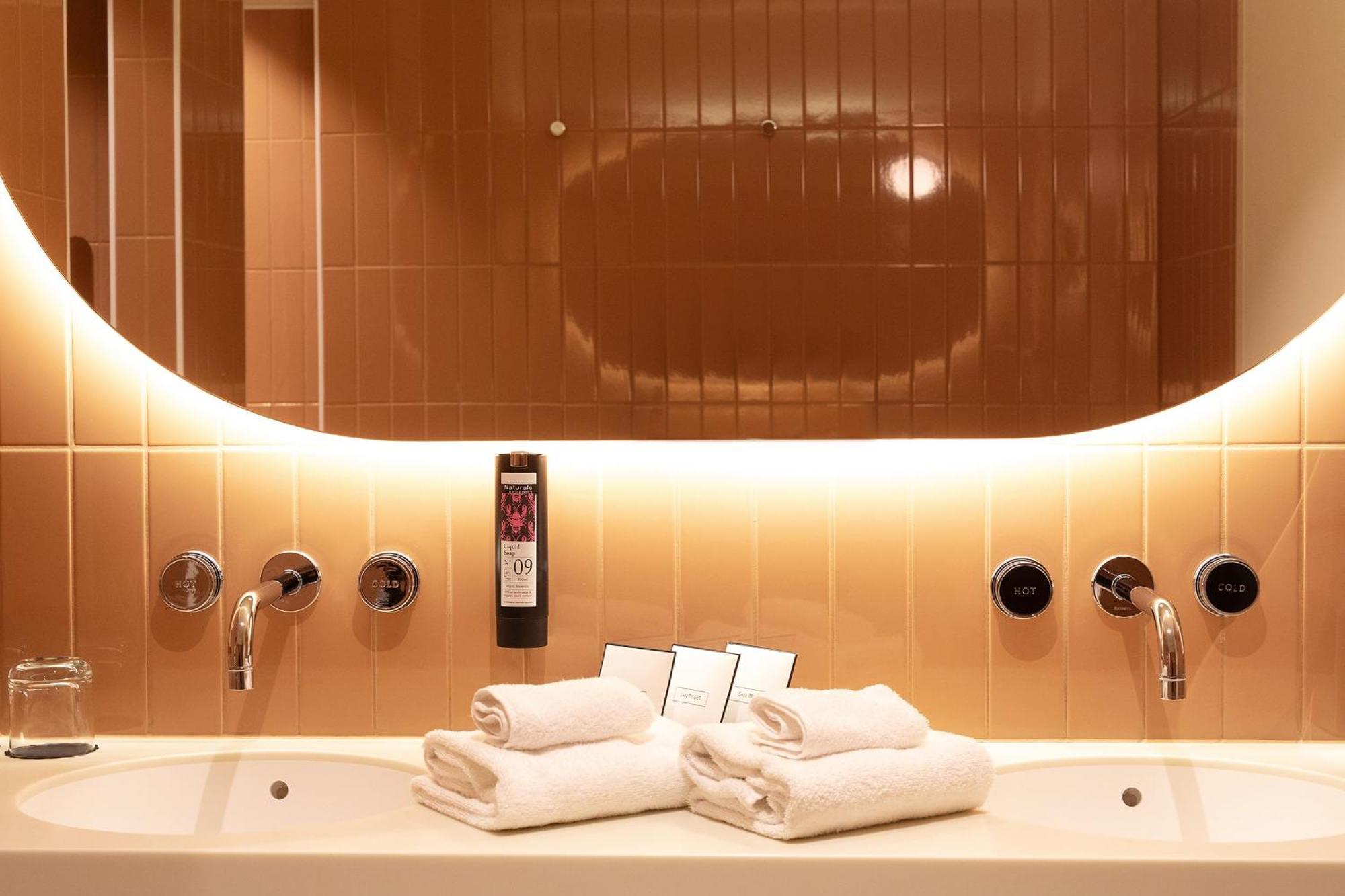 Hotel Grand Koper Phòng bức ảnh