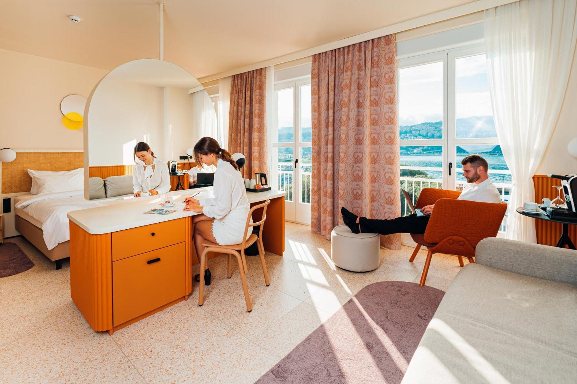 Hotel Grand Koper Ngoại thất bức ảnh