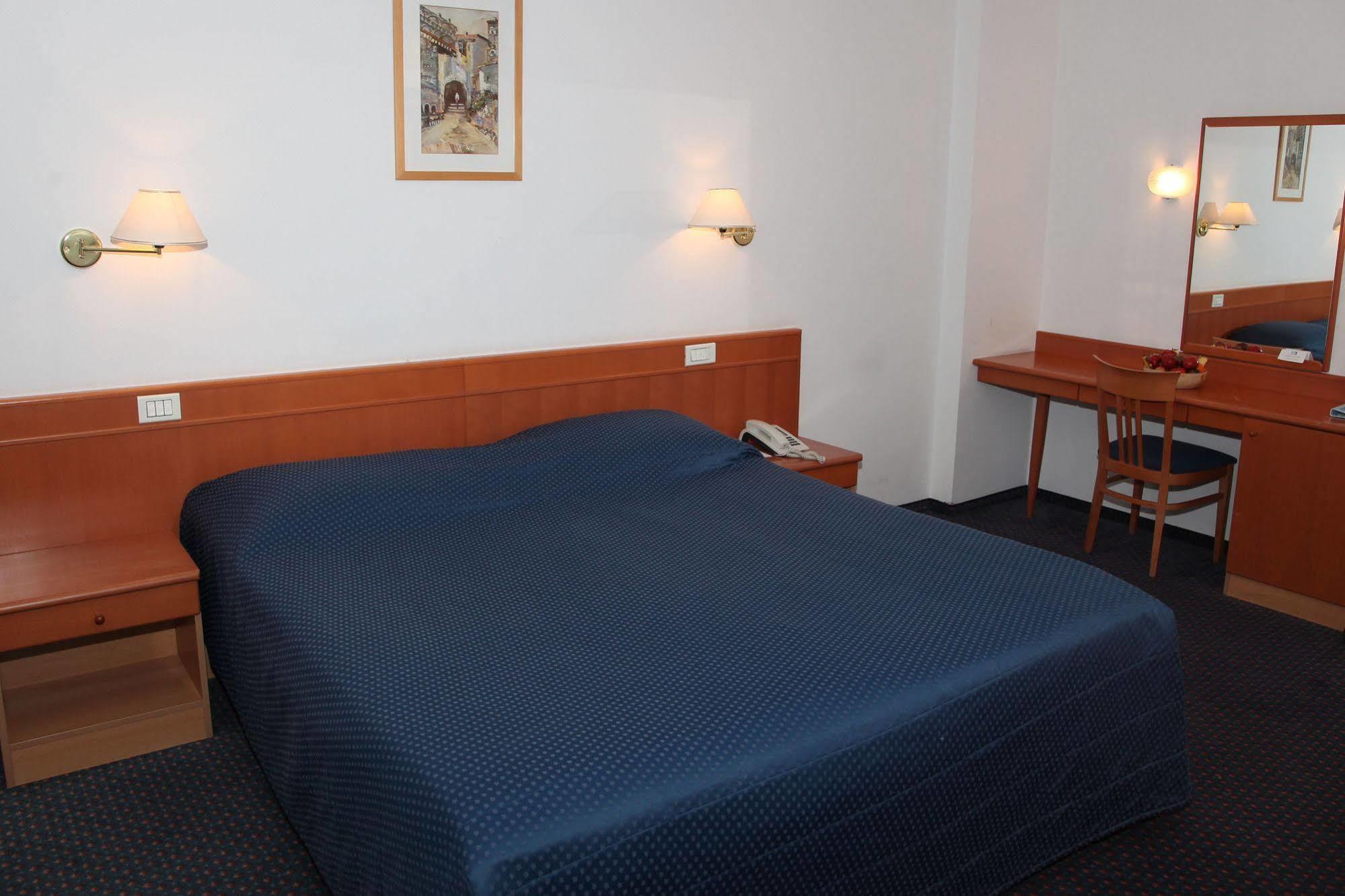 Hotel Grand Koper Ngoại thất bức ảnh